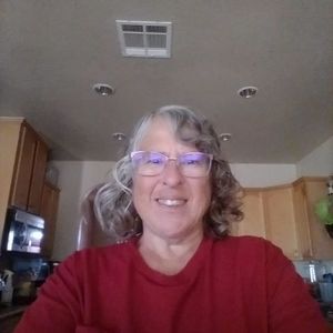 Meet your Posher, Suzanne